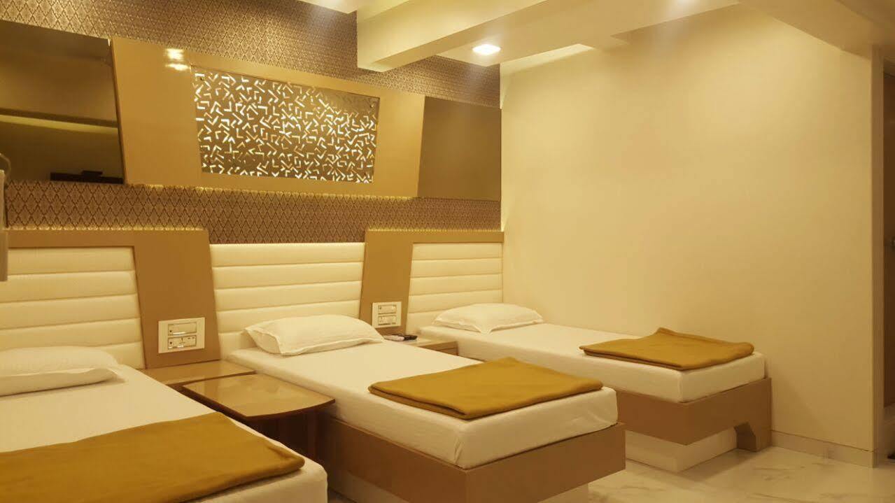Oyo 28893 Hotel Gulf Mumbai Ngoại thất bức ảnh